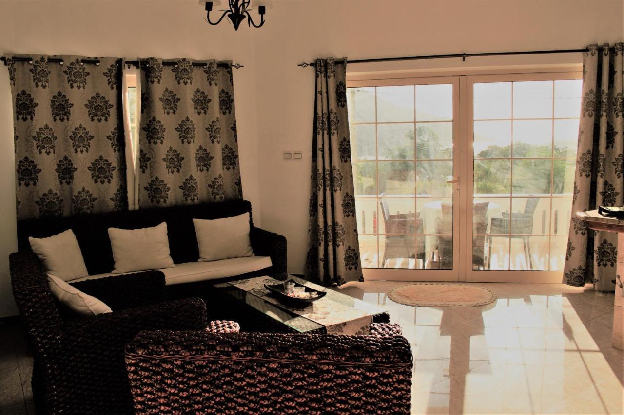 Korrine'S Cottage Horizon Beau Vallon  Extérieur photo