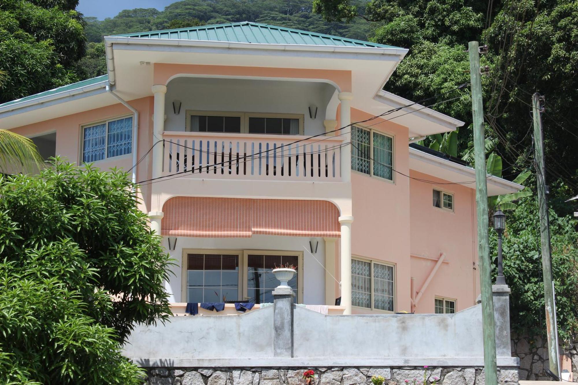 Korrine'S Cottage Horizon Beau Vallon  Extérieur photo