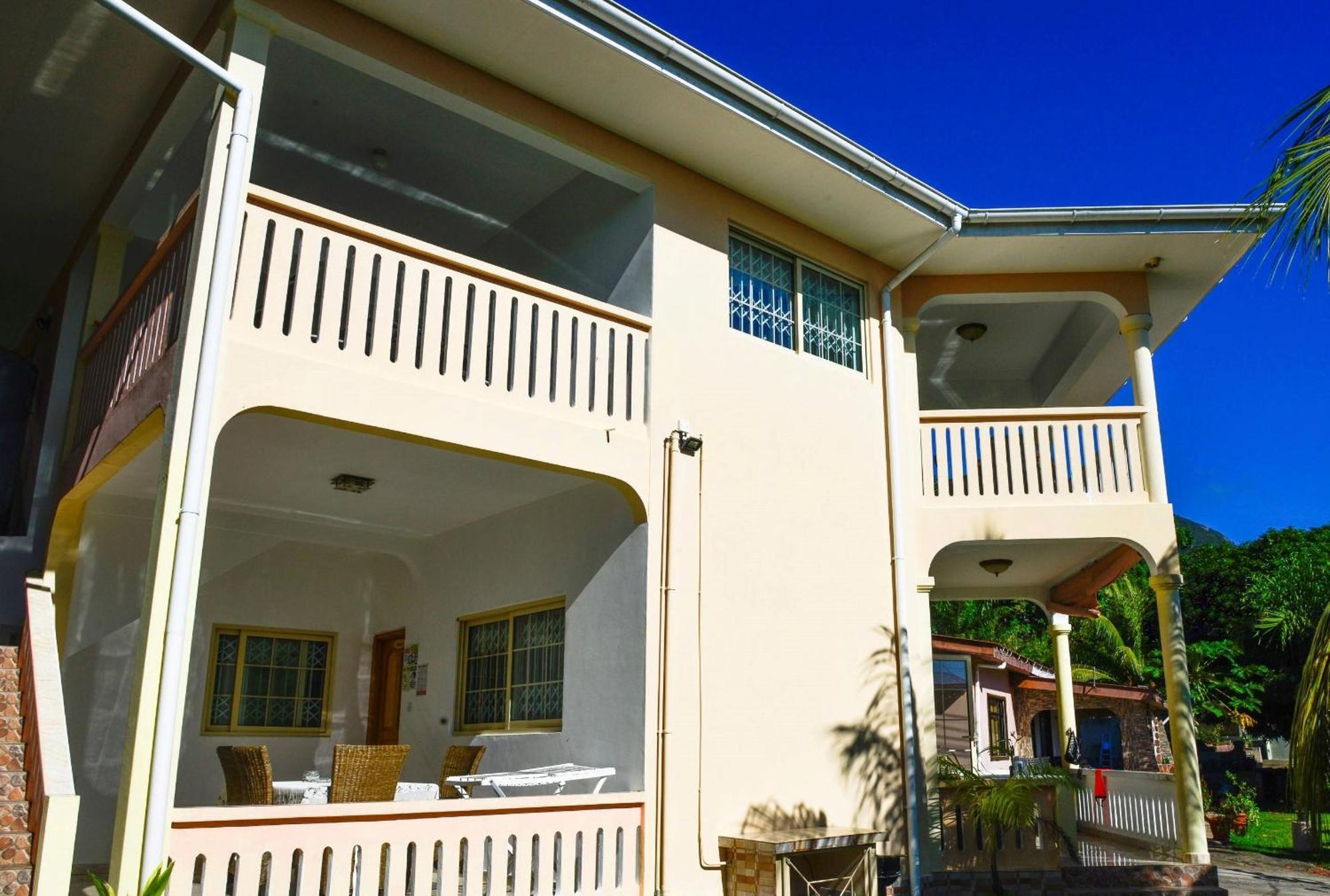 Korrine'S Cottage Horizon Beau Vallon  Extérieur photo